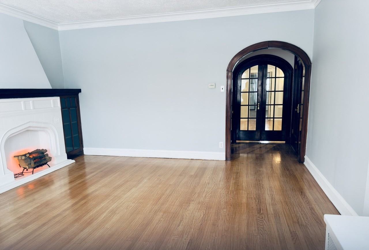 8223 S May St #2 - Photo 5 of 31