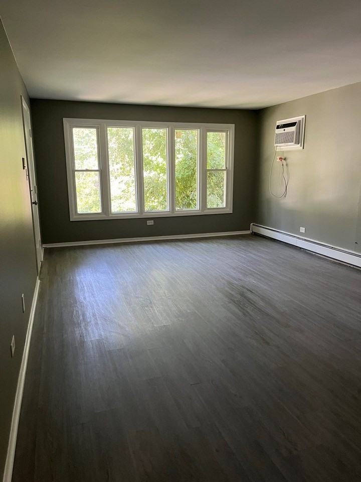 17313 Lathrop Ave Apt 3 #3 - Photo 3 of 5