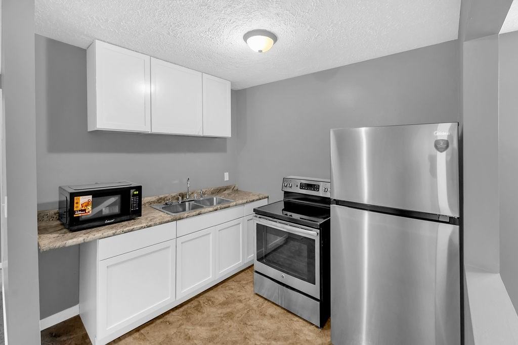 210 Kiick St - Photo 7 of 28