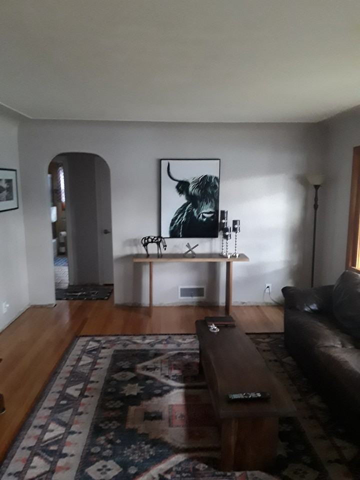 839 Parkhill Dr - Photo 2 of 10