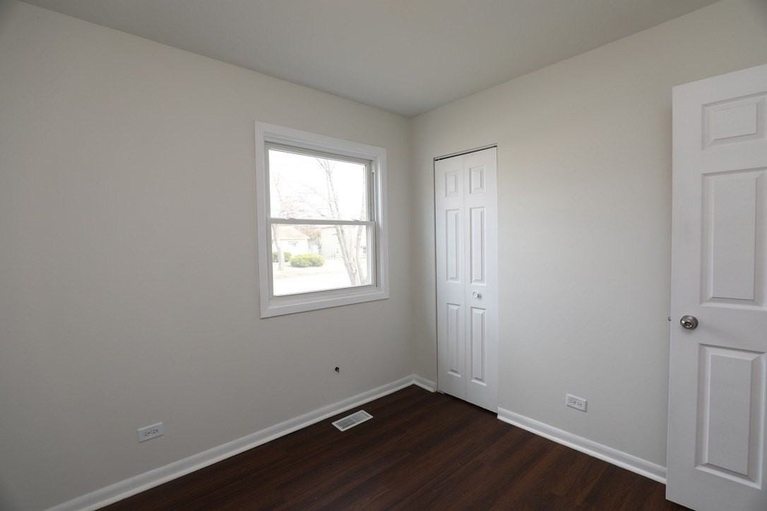 17306 Peach Grove Ln - Photo 4 of 9