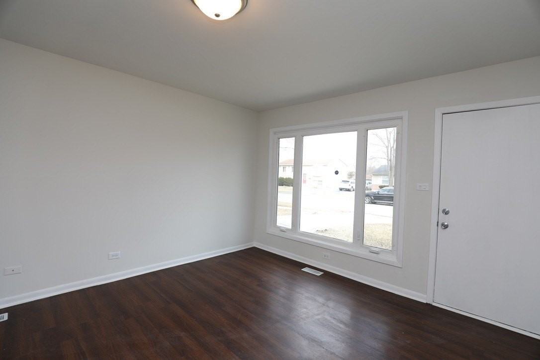 17306 Peach Grove Ln - Photo 6 of 9