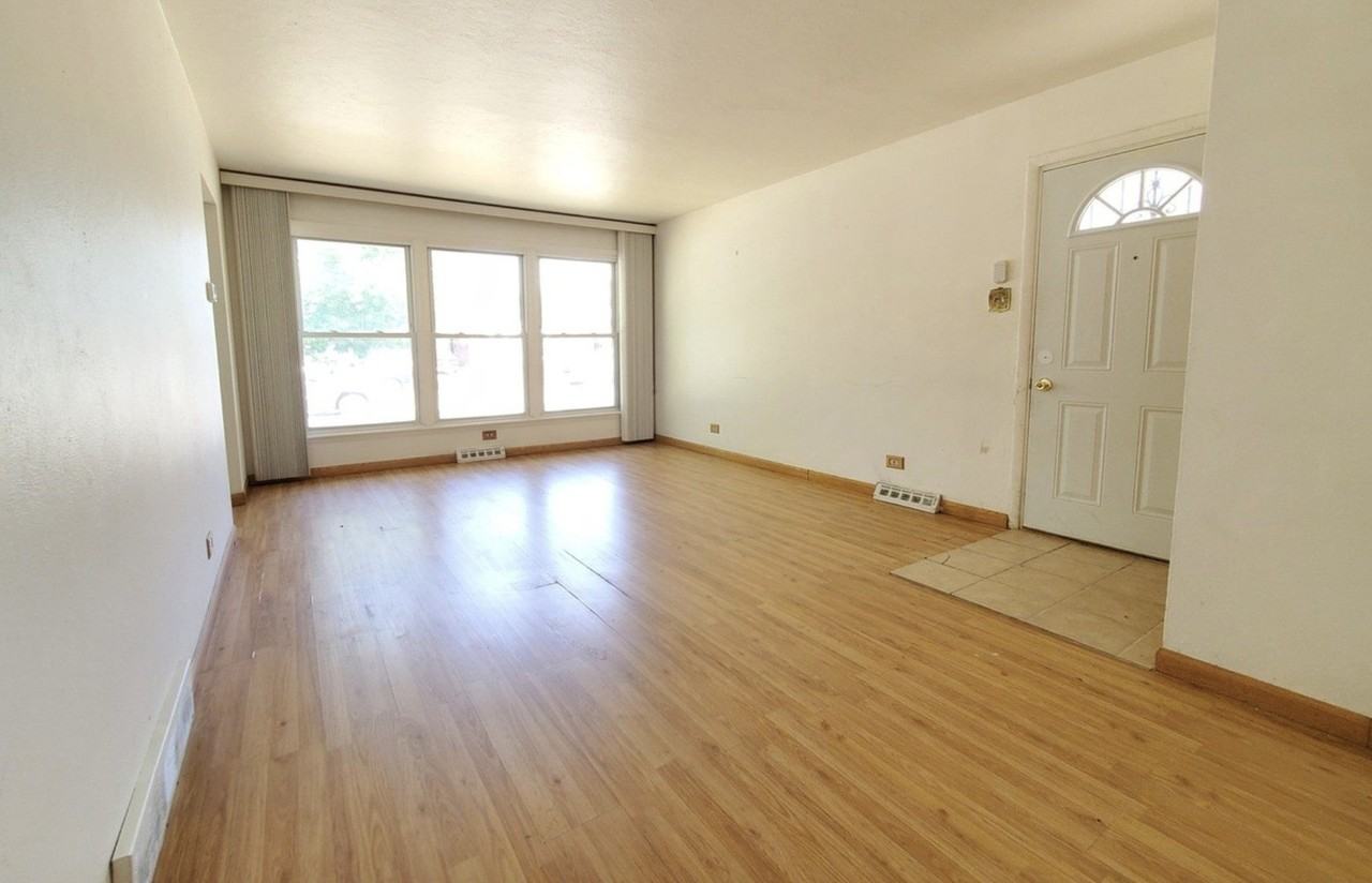 14424 Sanderson Ave - Photo 2 of 6