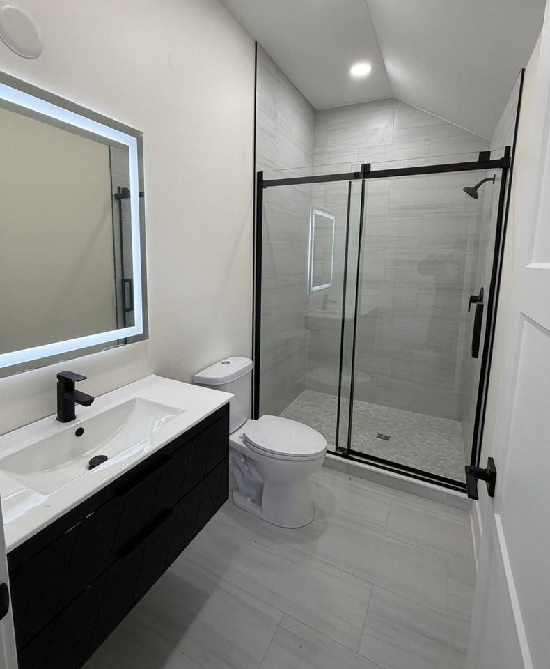 915 S Spencer Rd Unit 2 #2 - Photo 5 of 10