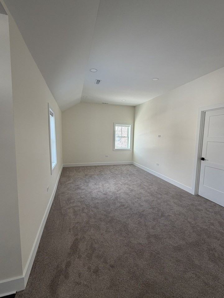 915 S Spencer Rd Unit 2 #2 - Photo 7 of 10