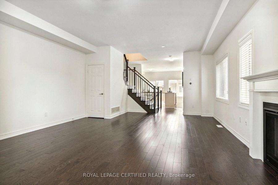 3946 Tufgar Crescent - Photo 7 of 19