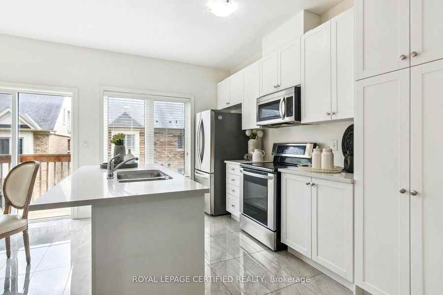 3946 Tufgar Crescent - Photo 2 of 19