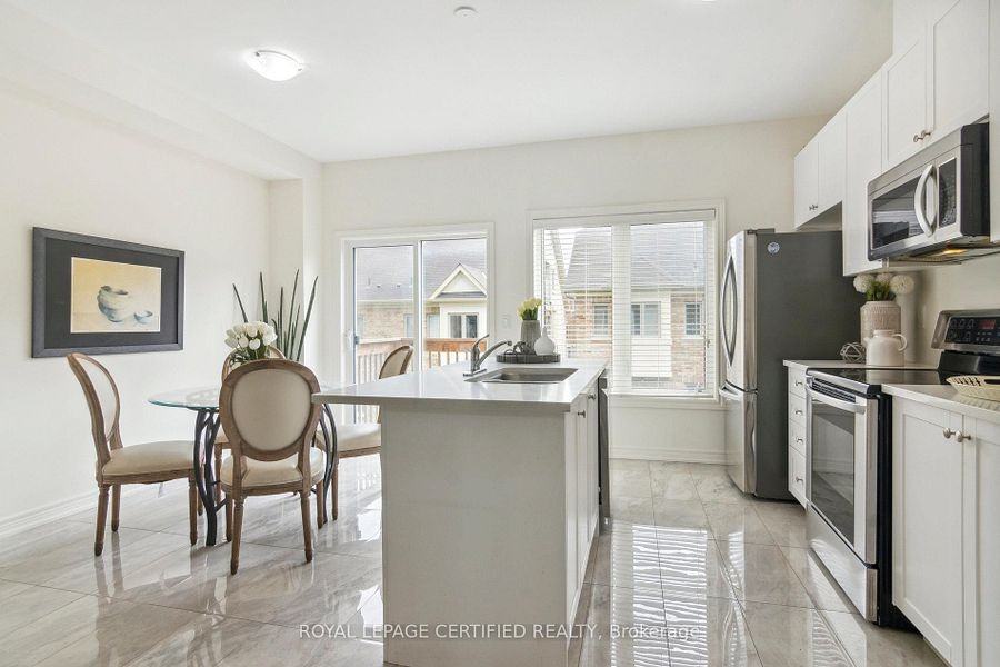 3946 Tufgar Crescent - Photo 3 of 19