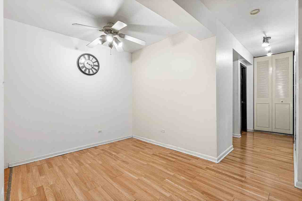 5310 N Chester Ave Apt 200 #200 - Photo 7 of 28