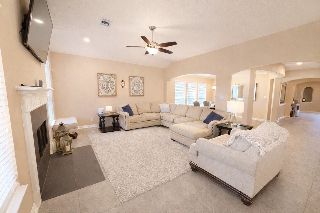 111 Meadow Ridge Way - Photo 5 of 17