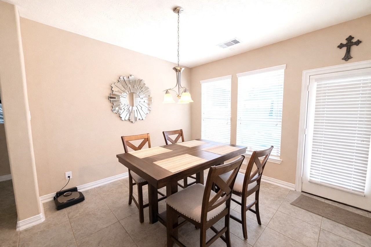 111 Meadow Ridge Way - Photo 7 of 17