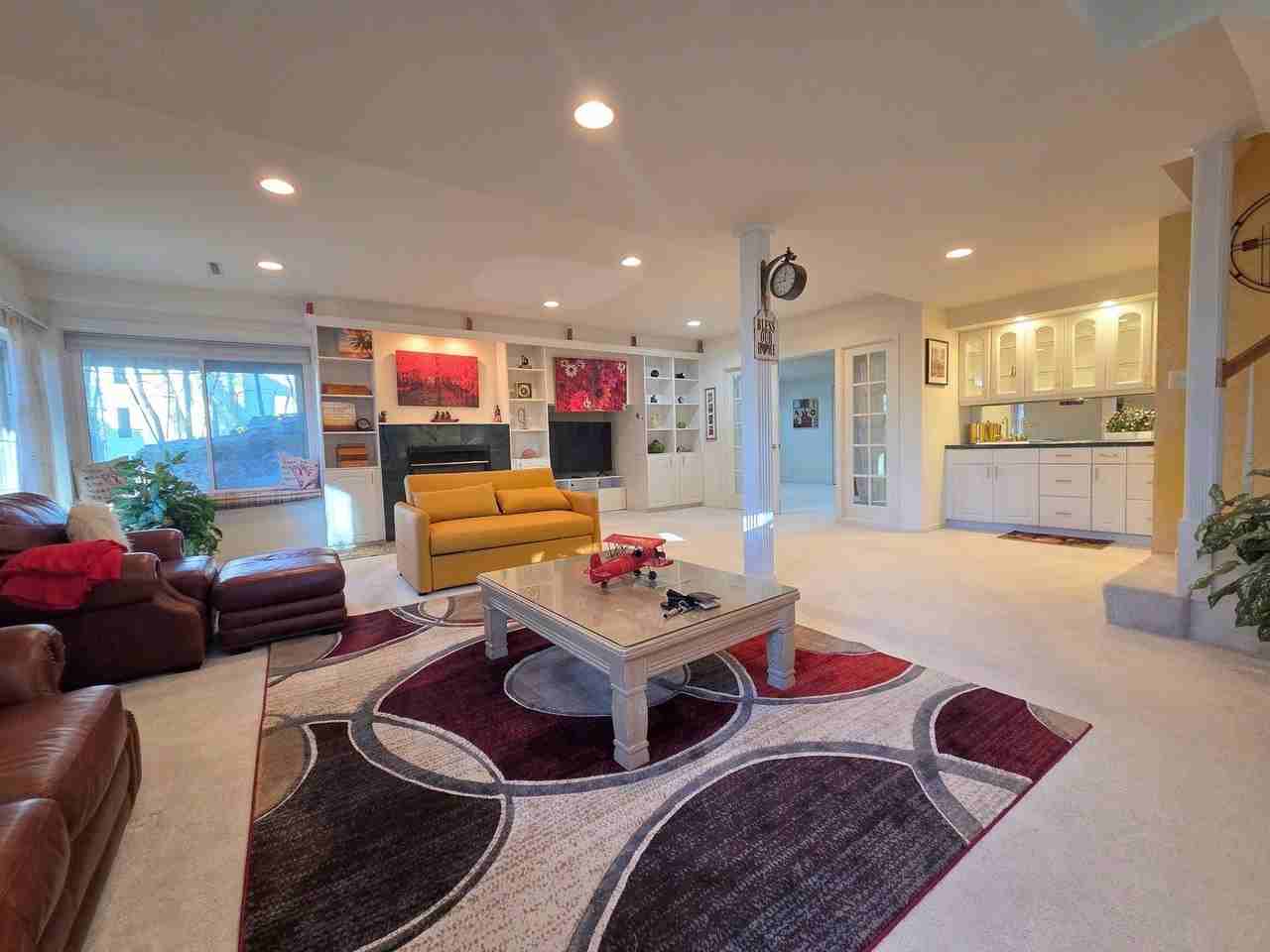 1025 Rosewood Dr Unit B #B - Photo 2 of 21