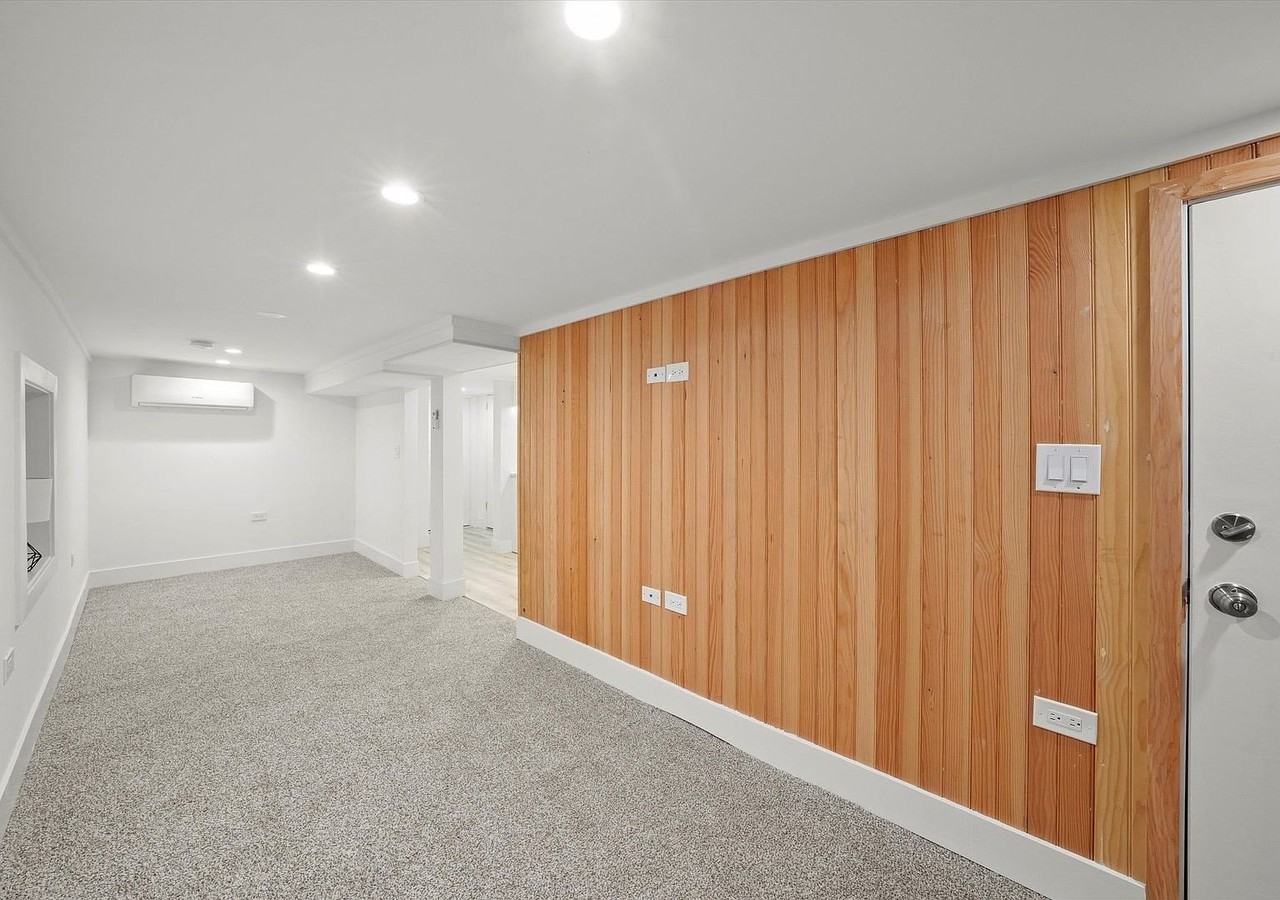 1025 W 31st Pl Unit G #G - Photo 5 of 12