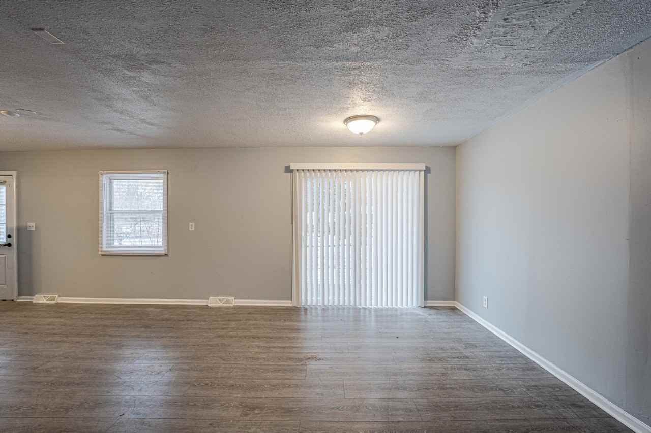 2932 Cameron Ave - Photo 5 of 21