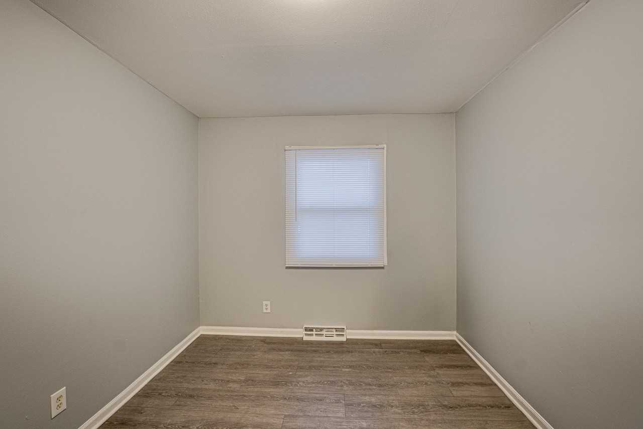 2932 Cameron Ave - Photo 7 of 21