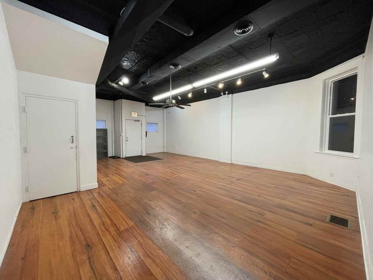 3112 N California Ave Unit 1 #1 - Photo 3 of 13