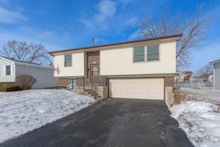 8170 Northway Dr - Photo 1 of 1