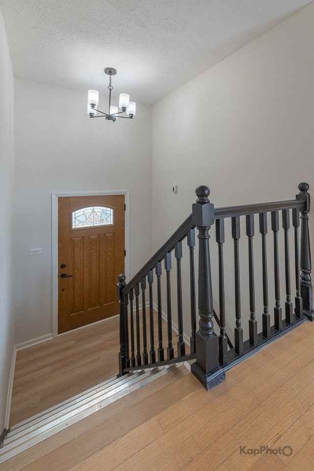 8170 Northway Dr - Photo 2 of 30