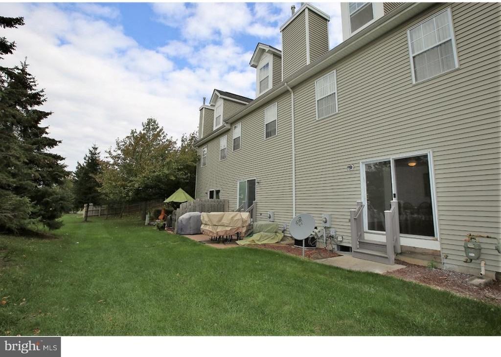 1603 Blossom Cir - Photo 4 of 4