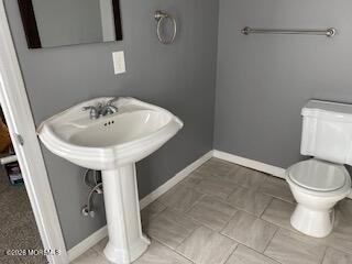 211 Clay St - Photo 6 of 9