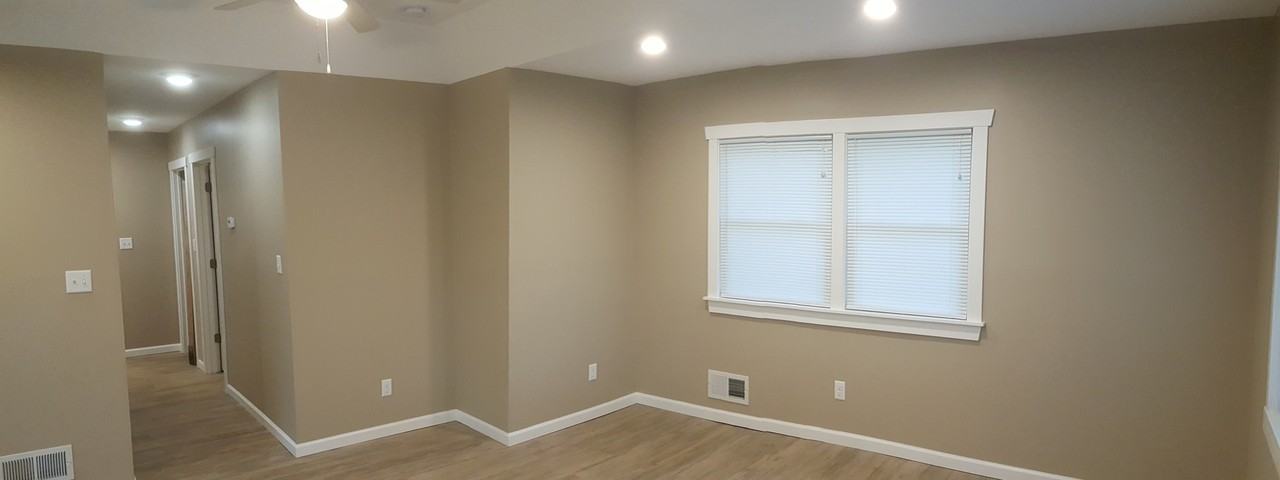 6N998 Wabash Ave ##F - Photo 2 of 17