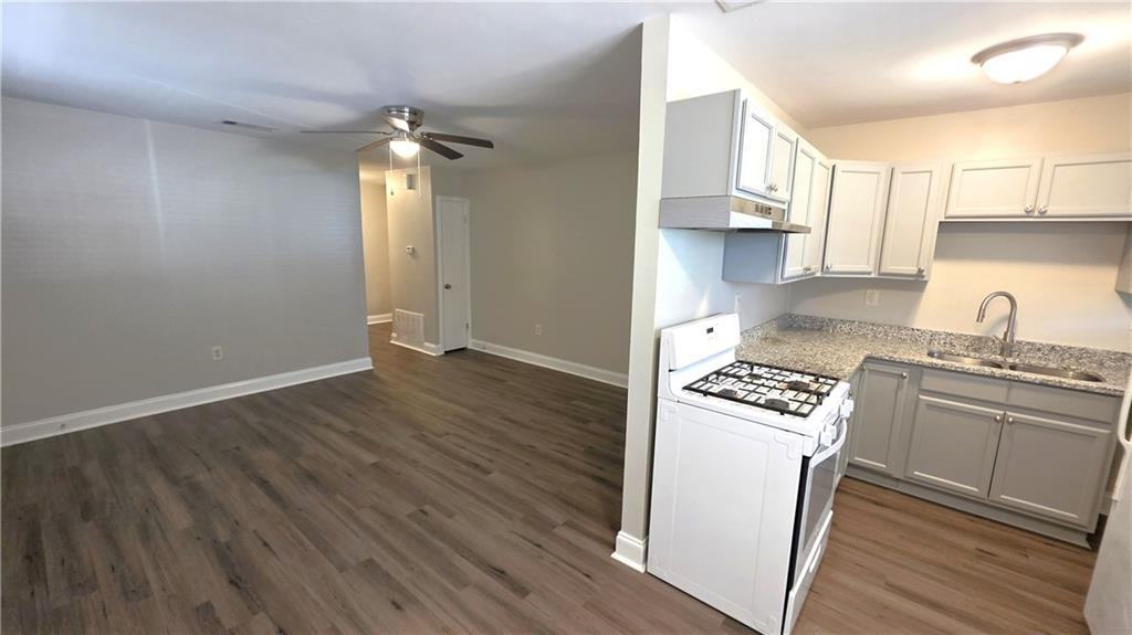 215 Avenue A ##A - Photo 2 of 7