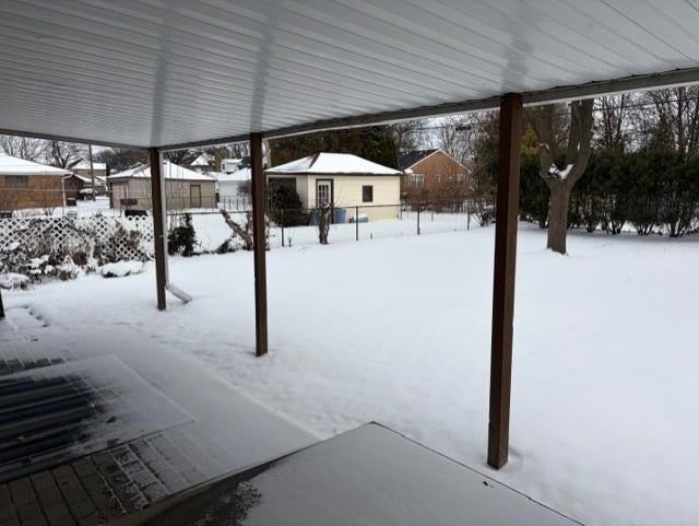 2439 22nd St - Photo 3 of 19