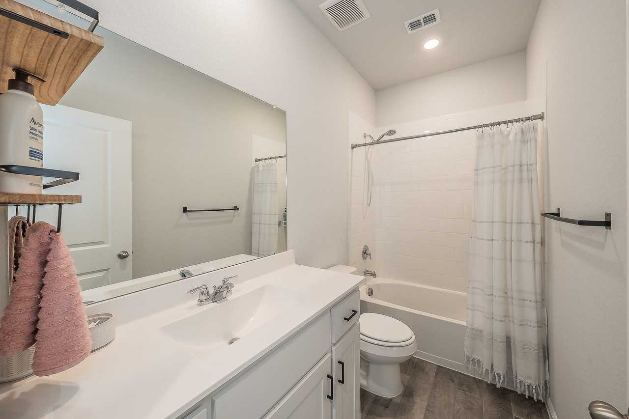 156 Birch St - Photo 5 of 19