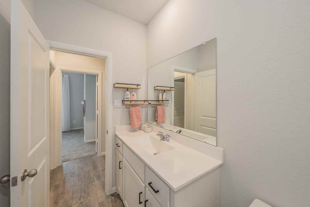 156 Birch St - Photo 6 of 19