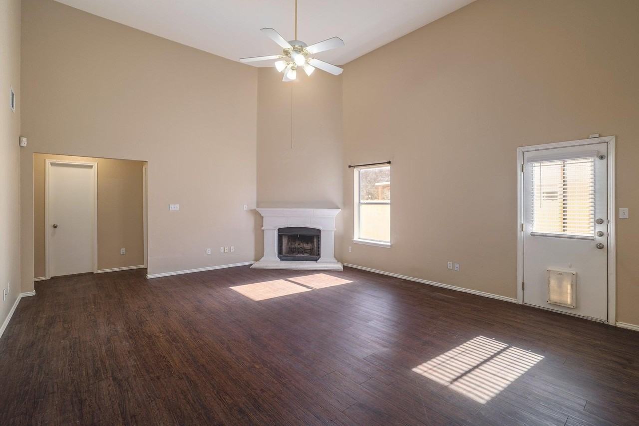 1019 Leeds Castle Walk - Photo 4 of 29