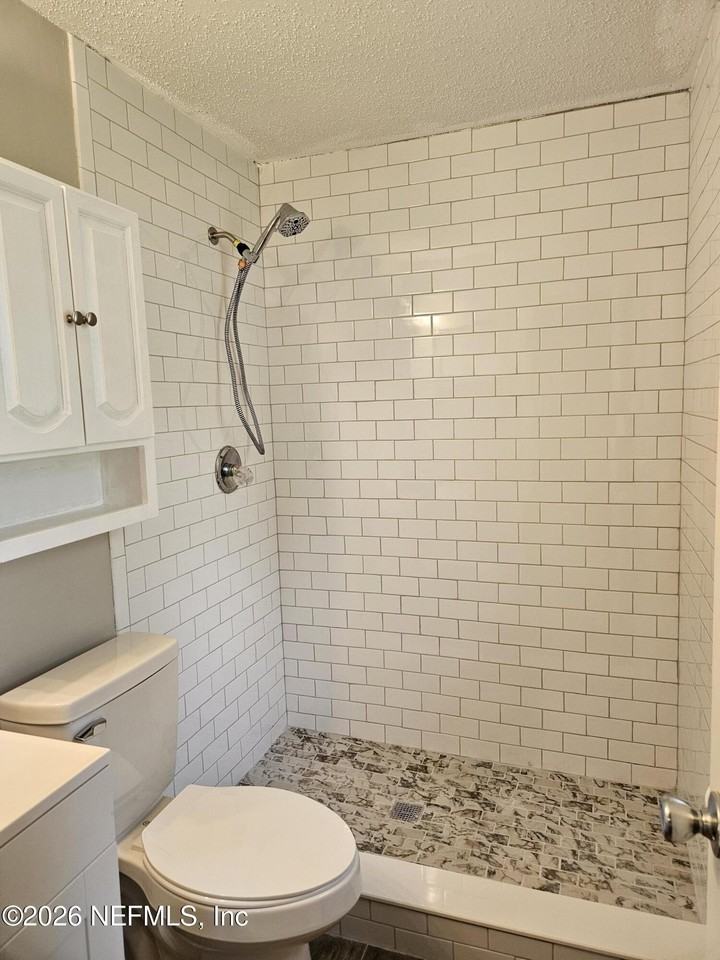 2634 Pinewood Blvd S - Photo 6 of 8