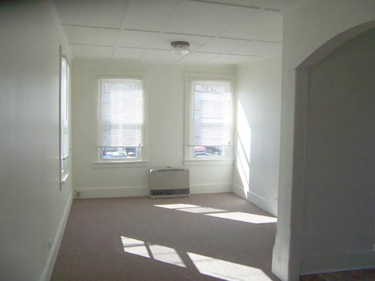 31 N Main St - Photo 3 of 12