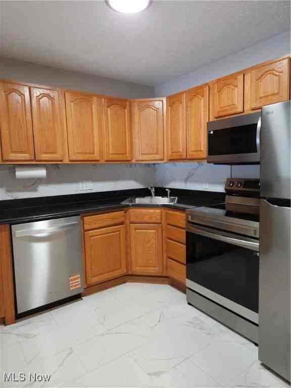 1258 Meadow Run - Photo 4 of 27