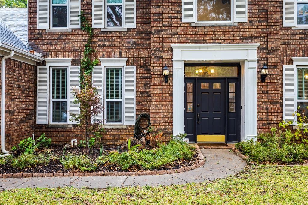 5325 Cambridge Ct - Photo 6 of 39