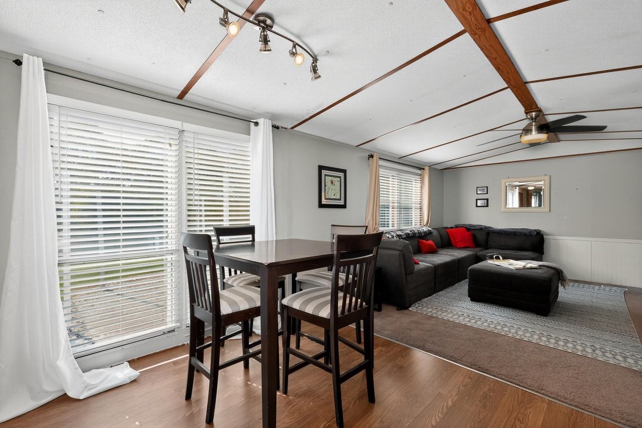 9166 Porter Rd - Photo 7 of 27