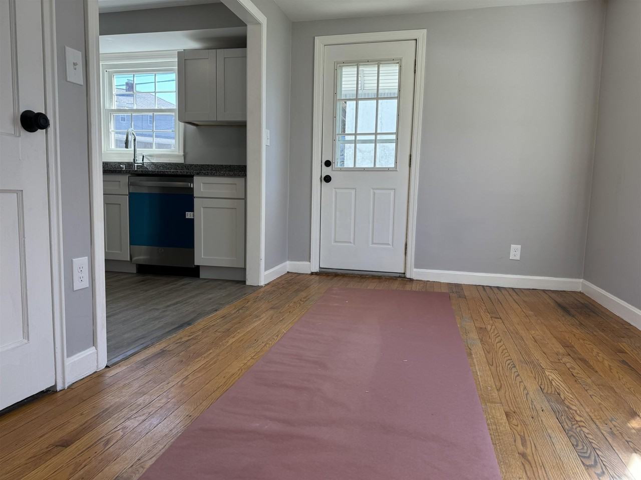 1567 Paule Ave - Photo 7 of 15