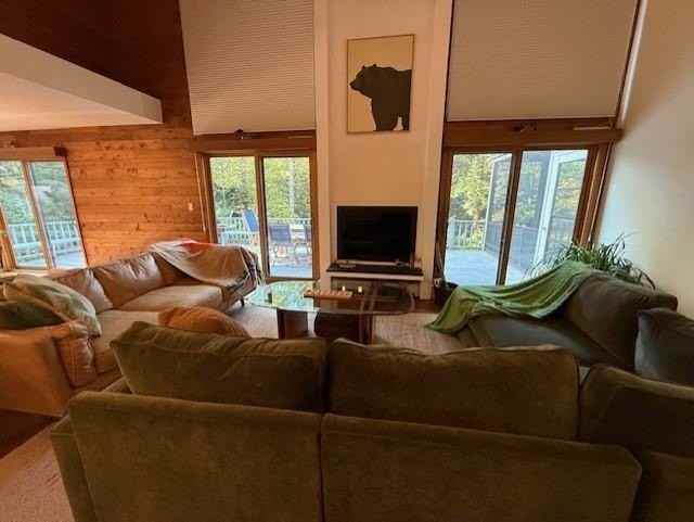 38 Pine Grove Rd - Photo 5 of 16