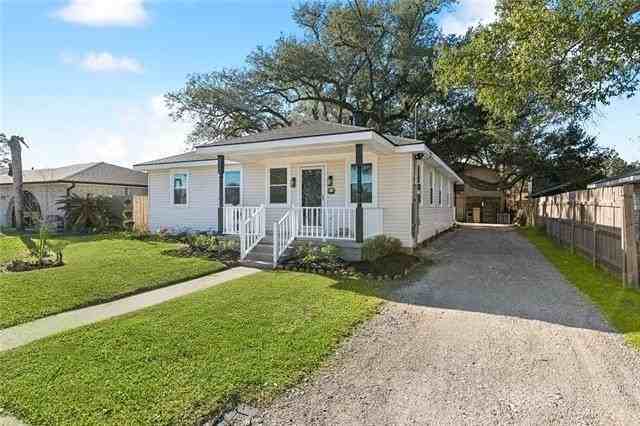 157 DESTEHAN Drive - Photo 2 of 15