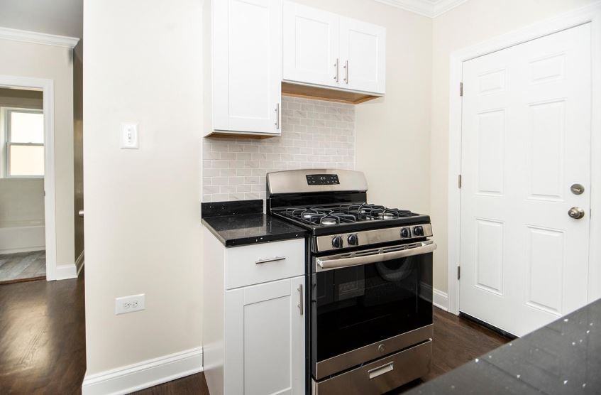 W Grace St & N Greenview Ave - Photo 2 of 9