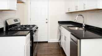 W Grace St & N Greenview Ave - Photo 1 of 1