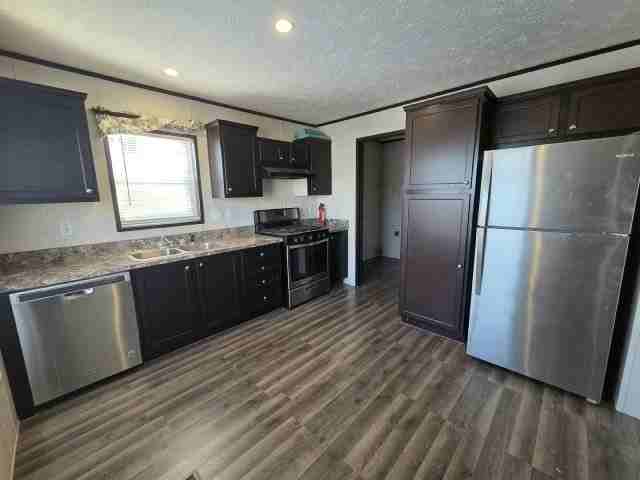 226 Cardinal Ln #226 - Photo 2 of 4