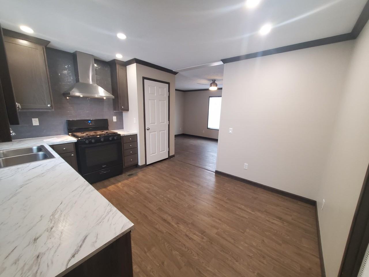 3 Mockingbird Dr #193 - Photo 7 of 18