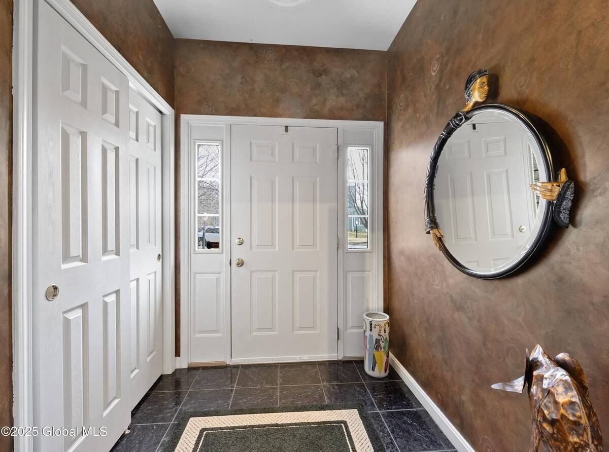 91 Vista Dr - Photo 2 of 28