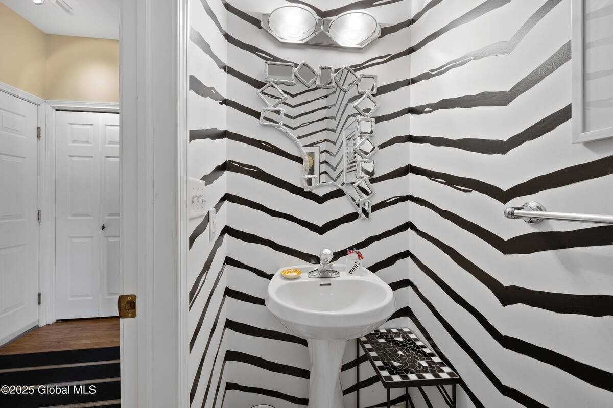 91 Vista Dr - Photo 4 of 28