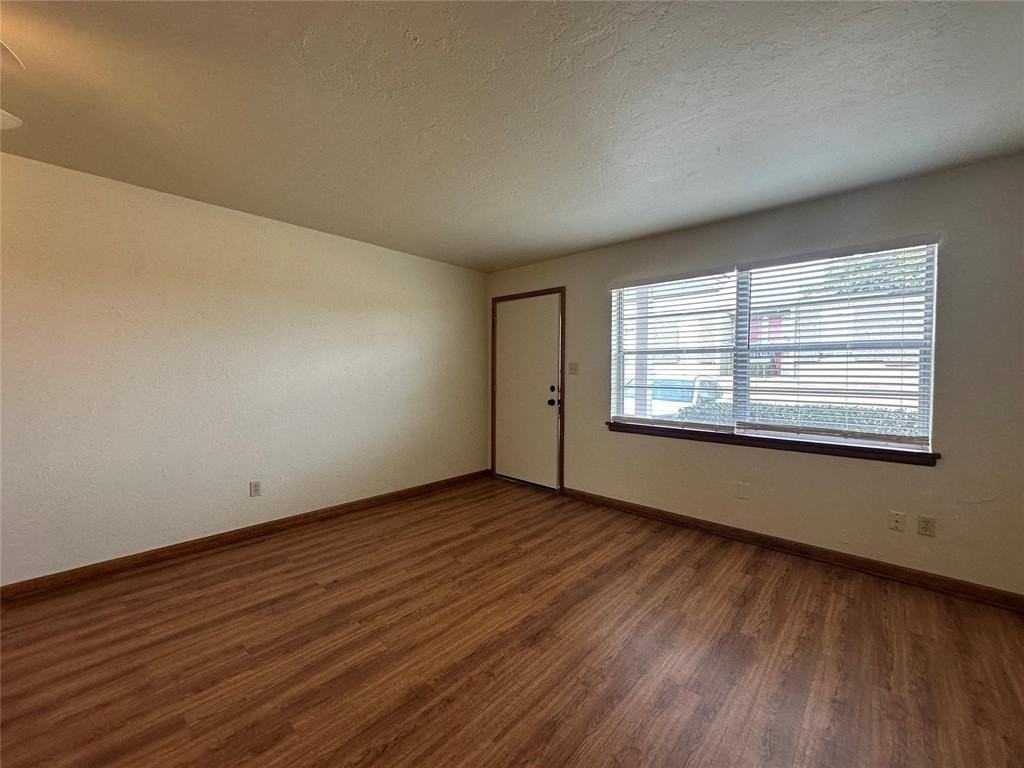 500 Stinson St #8 - Photo 3 of 12