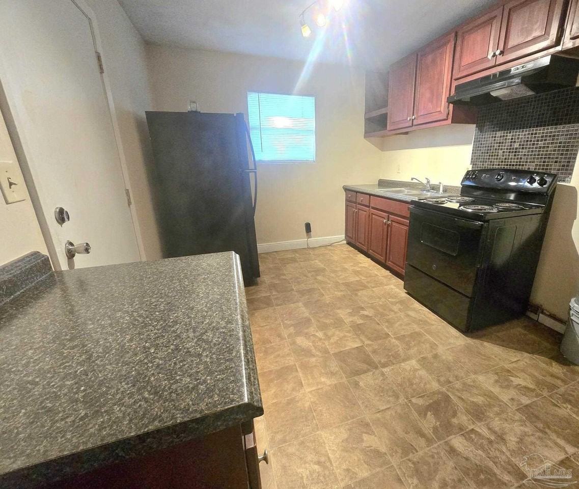 1731 Knight Dr - Photo 7 of 12