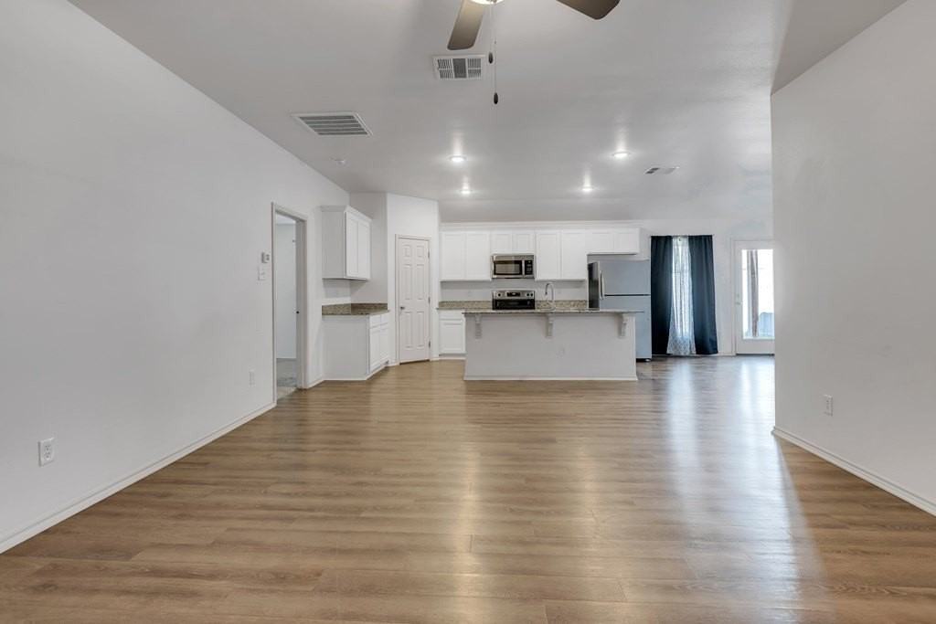 8325 E County Road 114 - Photo 3 of 20