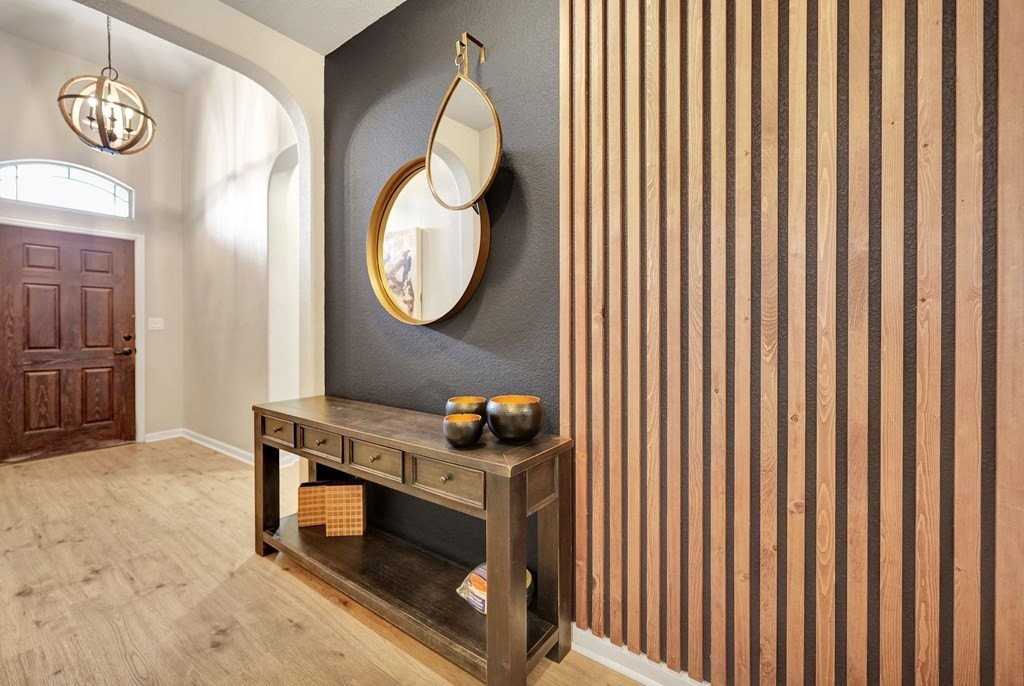 6402 Potomac Pkwy - Photo 3 of 29