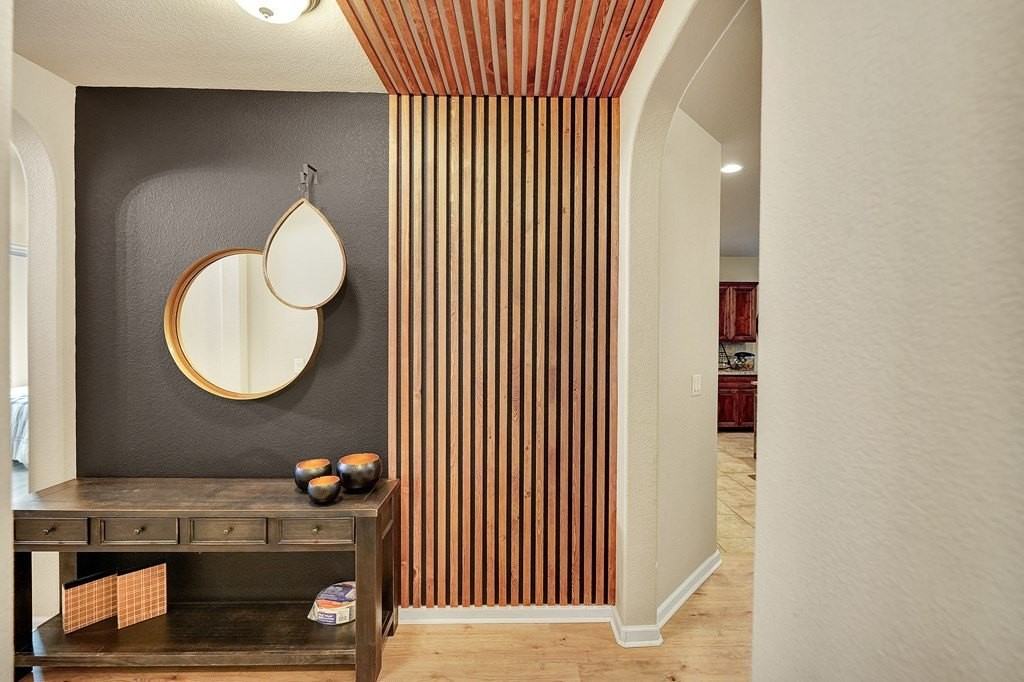 6402 Potomac Pkwy - Photo 4 of 29