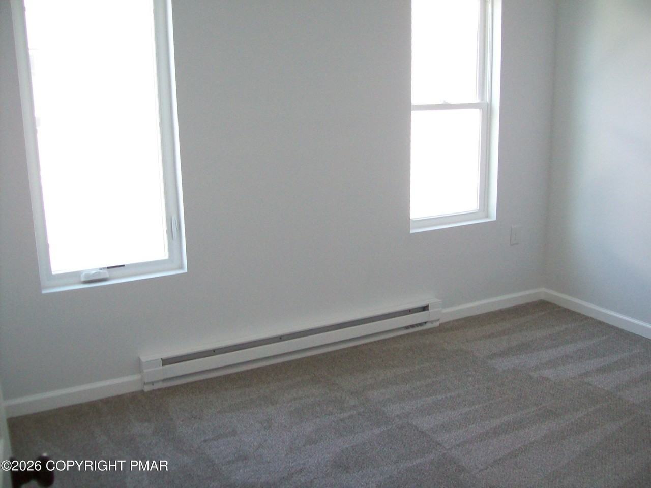 735 Ann St - Photo 6 of 12